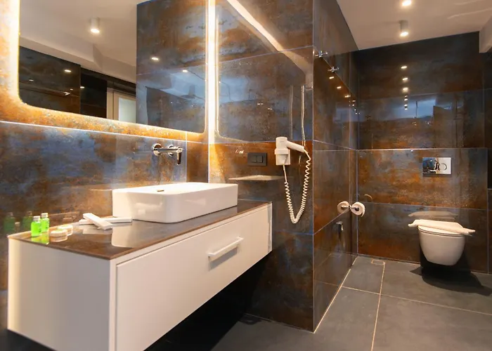 White And Black Triple Daire Platis Gialos (Sifnos)